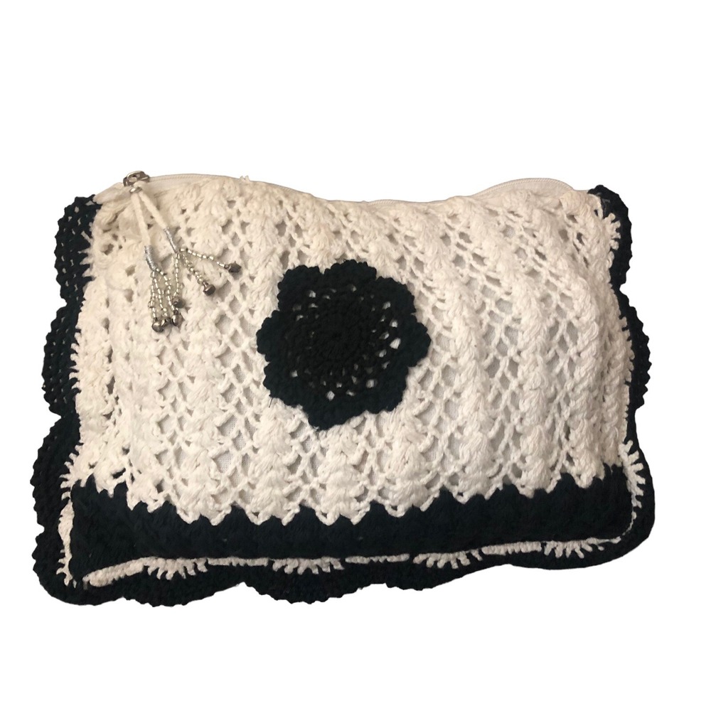 MUCHE ET MUCHETTE BLACK/CREAM"GRACE" CROCHET BOHO CLUTCH BAG